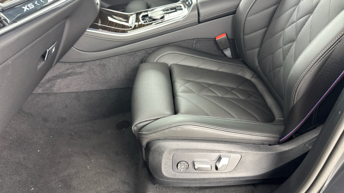BMW X5 xDrive40d MHT M Sport 5dr Auto [Pro Pack] Diesel Estate - Image 67